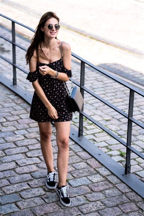 dress with sneakers black girl.